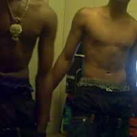 2 sexy saggers